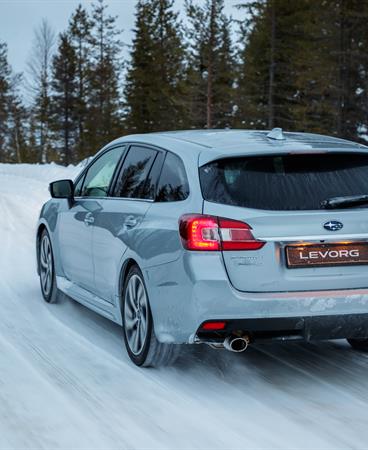 SUBARU-LEVORG-77